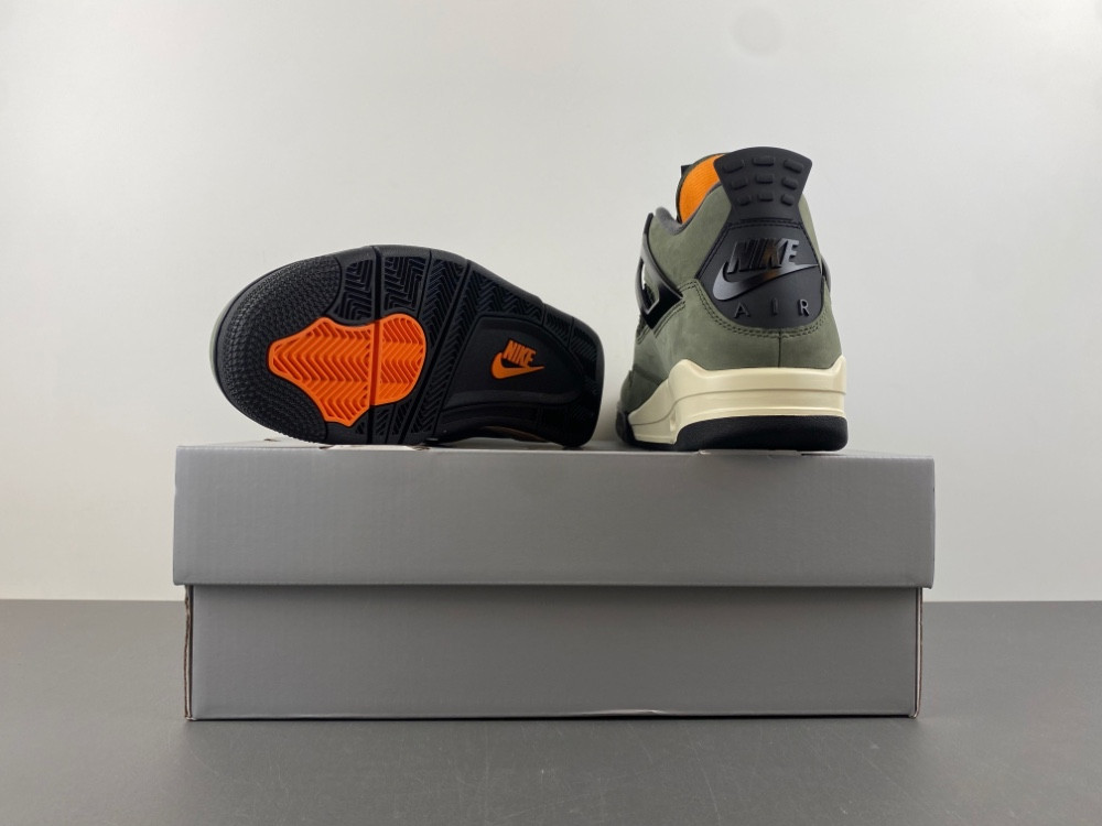 Jordan 4 Retro OG SP Undefeated (2025) IB1519-200