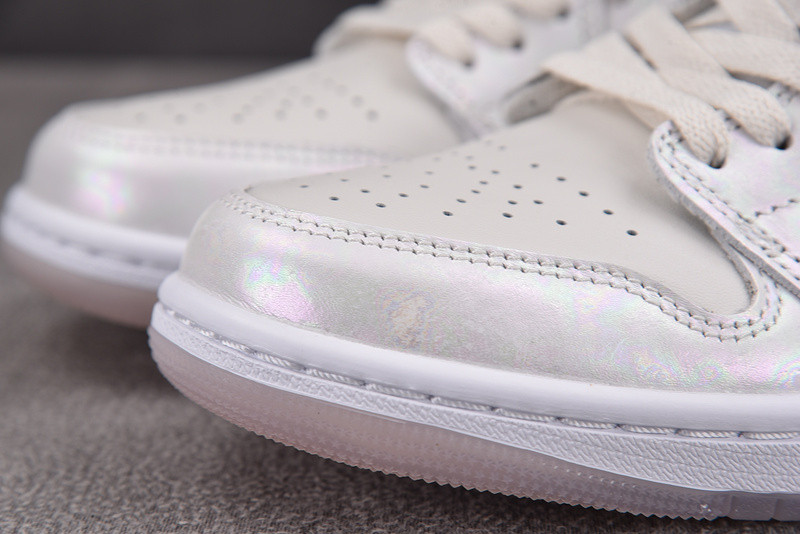 Air Jordan 1 Low SE Year of the Snake (2025) (Women