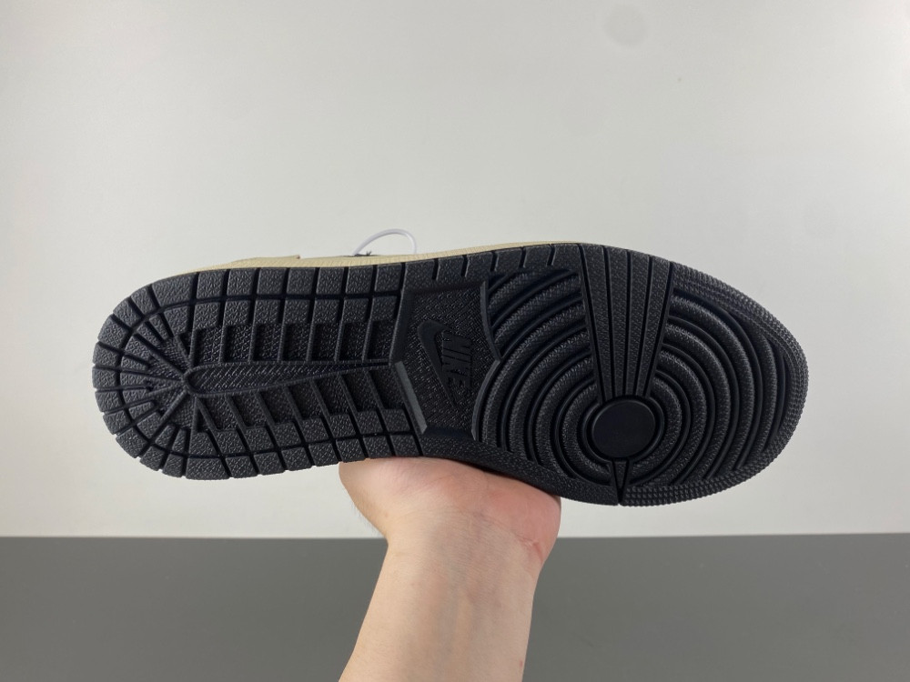 Travis Scott x Air Jordan 1 Retro Low OG SP 