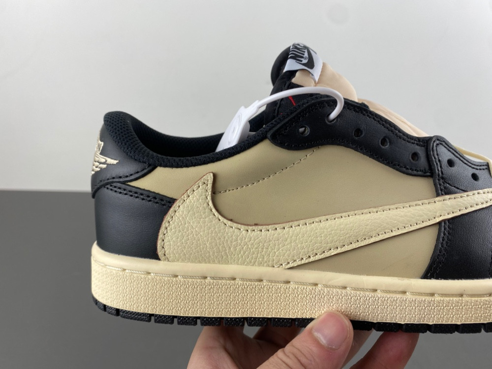 Travis Scott x Air Jordan 1 Retro Low OG SP 
