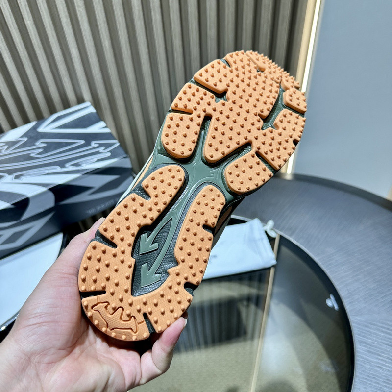 OFF-WHITE BE RIGHT BACK