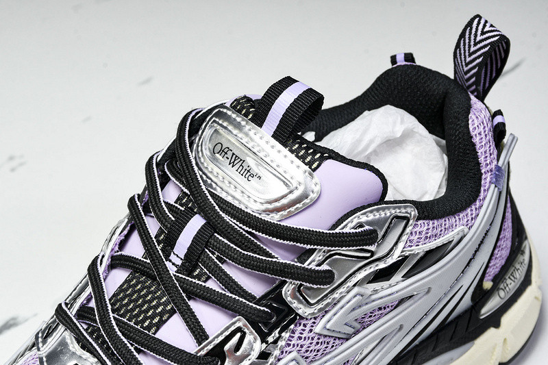 OFF-WHITE BE RIGHT BACK