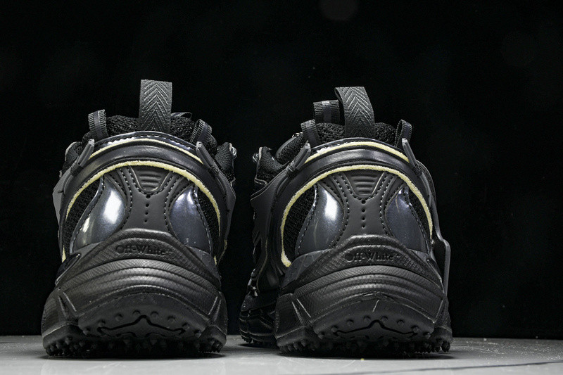 OFF-WHITE BE RIGHT BACK