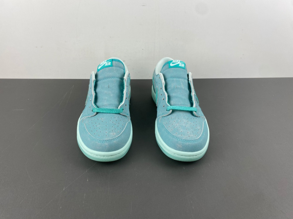 Air Jordan 1 Low OG “Washed Teal” WMNS HQ8111-300