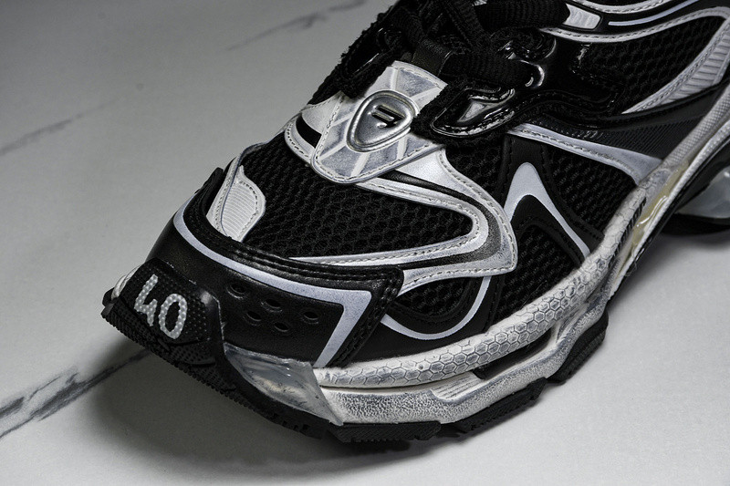 Balenciaga Runner W3RXP-0213