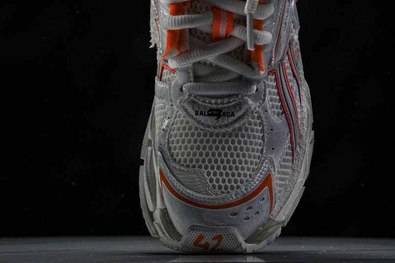 Balenciaga Runner W3RBM-9770