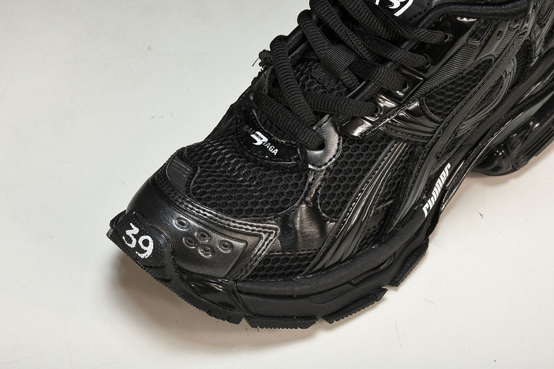 Balenciaga Runner W3RNY-0135