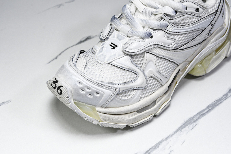 Balenciaga Runner W3RXP-9010