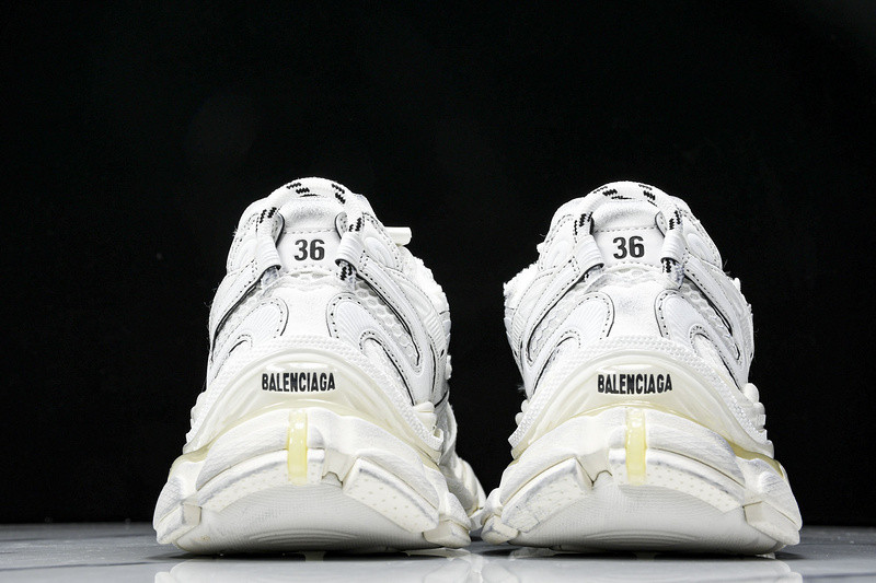 Balenciaga Runner W3RXP-9010