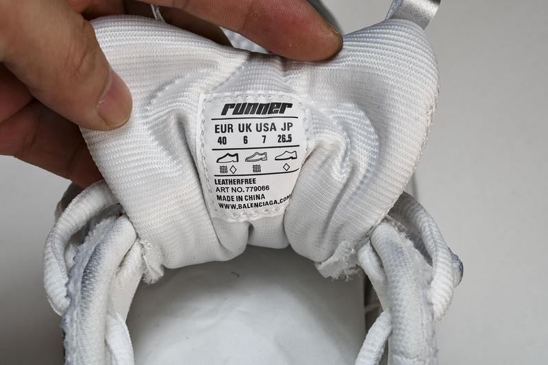 Balenciaga Runner W3RXP-9160
