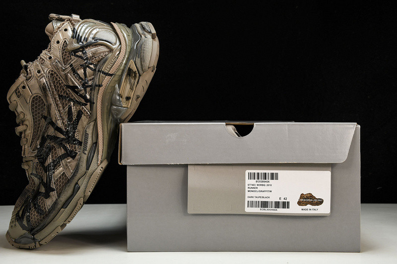 Balenciaga Runner W3RBQ-2010