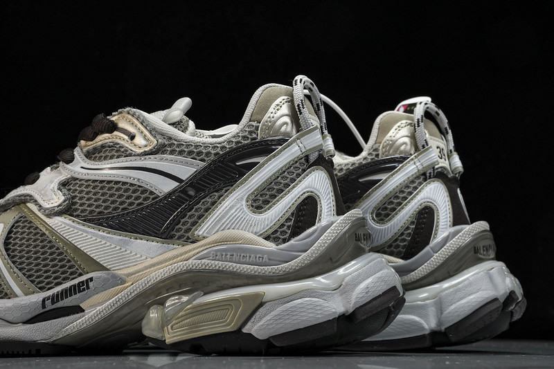 Balenciaga Runner W3RXP-2000