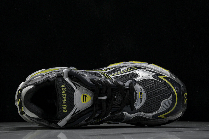 Balenciaga Runner W3RMU-1279