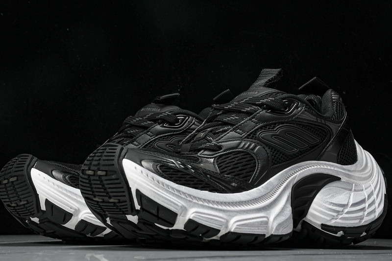 Balenciaga 10XL Sneaker