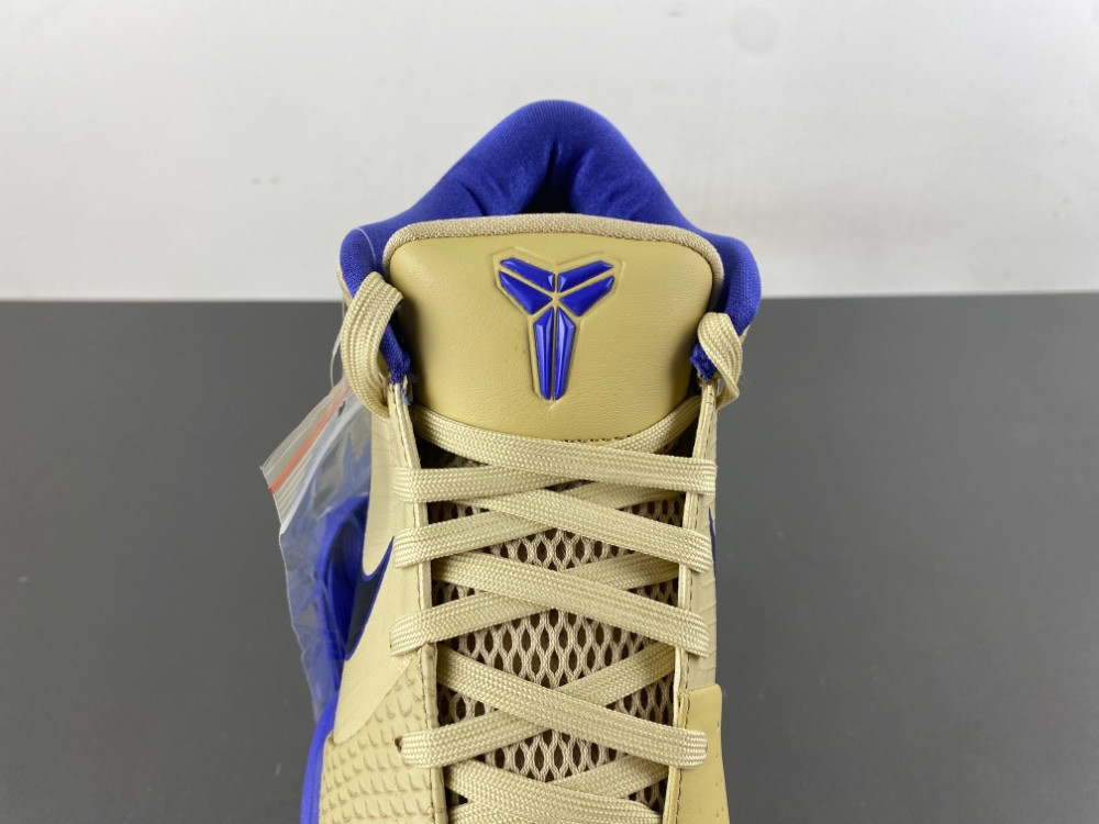 Barcelona x Nike Kobe 4 Protro IM2532-701