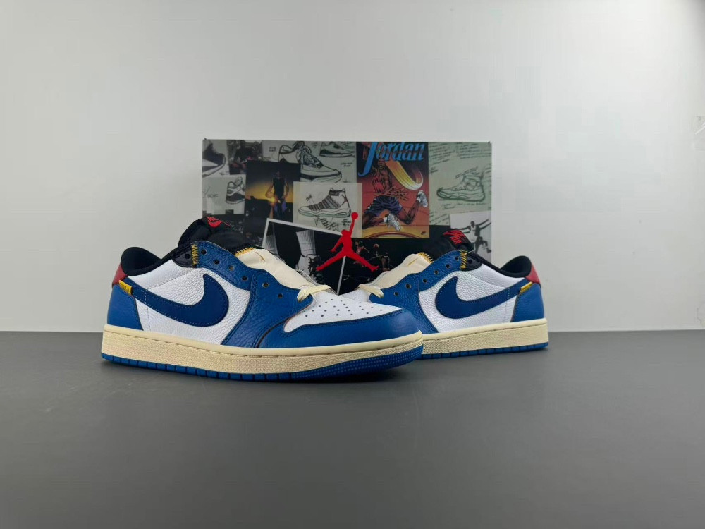 Air Jordan 1 Low UN HQ6998-146