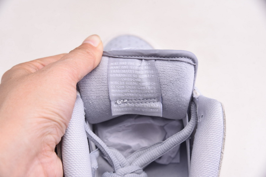 Nike SB Dunk Low Summit White Wolf Grey AR0778-110