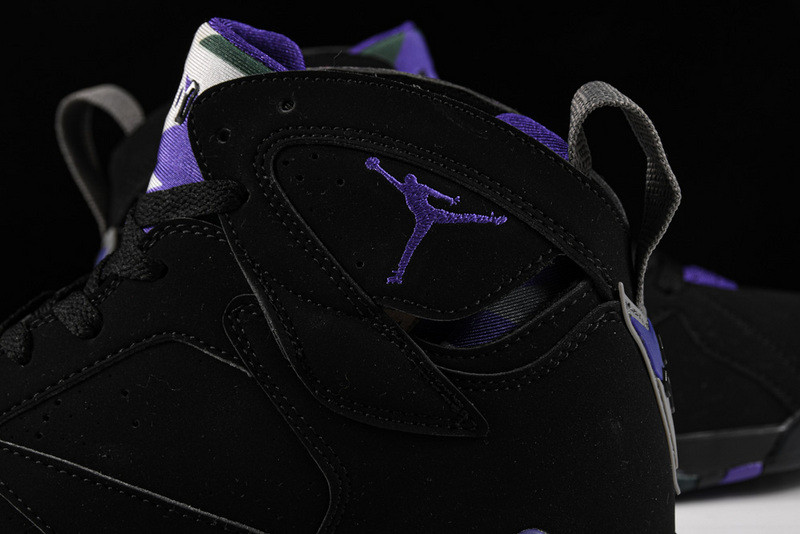 Air Jordan 7 Retro Ray Allen Bucks 304775-053