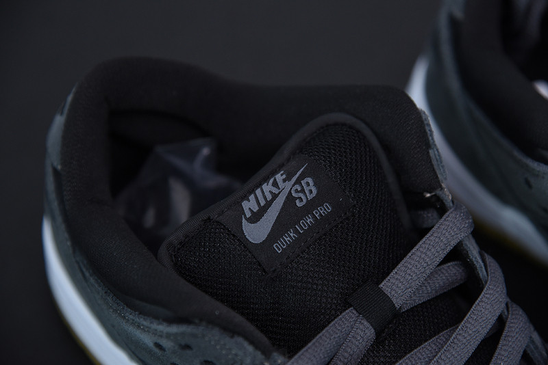 Nike SB Dunk Low Dark Grey Black Gum AR0778-001