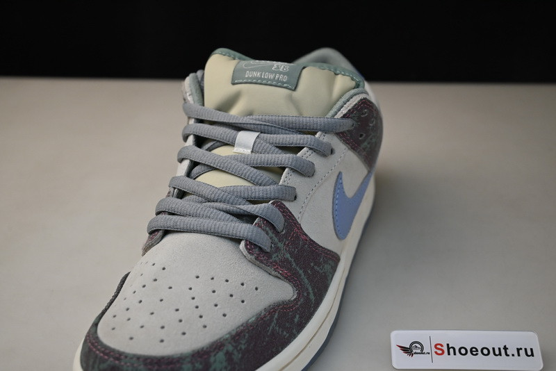 Crenshaw Skate Club x Nike SB Dunk Low FN4193-100