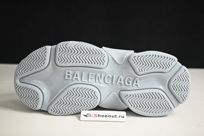 Ba*len*cia*ga triple s  524039 w2fw1 4700