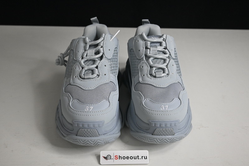 Ba*len*cia*ga triple s  524039 w2fw1 4700