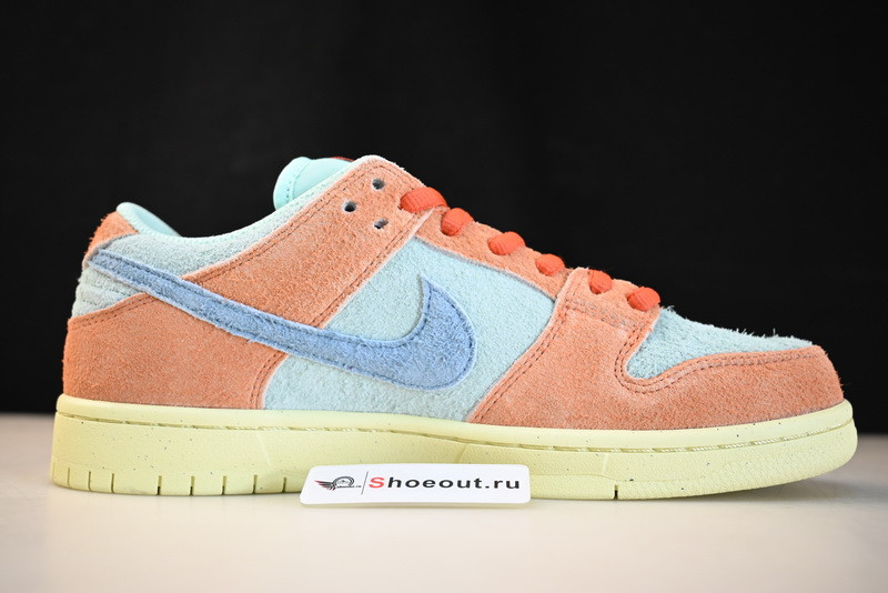 Nike SB Dunk Low “Noise Aqua” DV5429-800