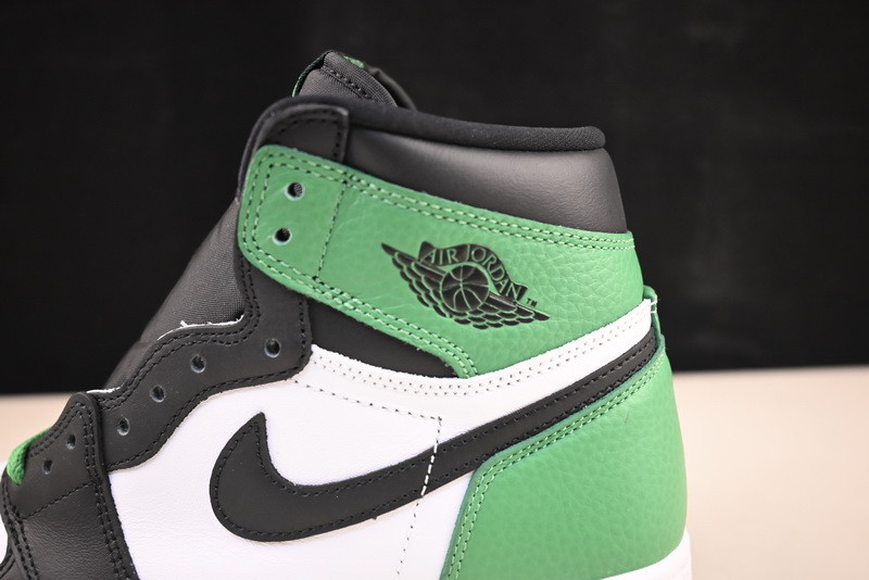 Air Jordan 1 High OG “Lucky Green” DZ5485-031