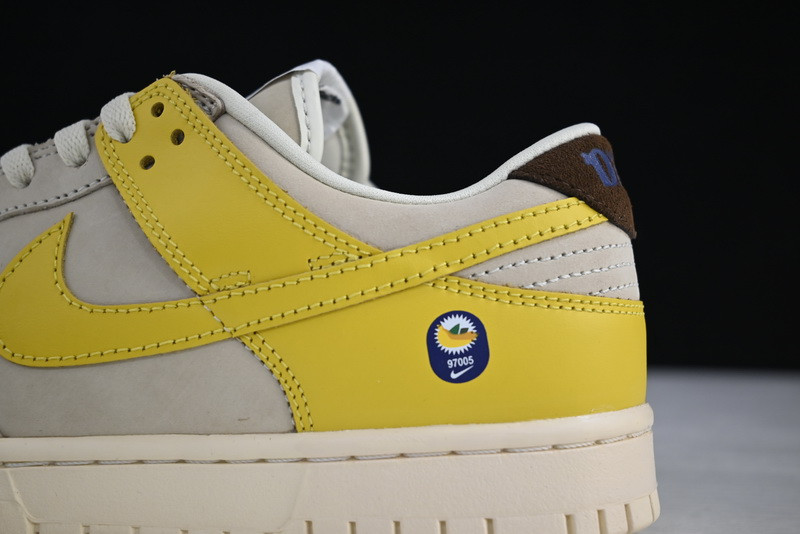 Nike Dunk Low “Banana” DR5487-100