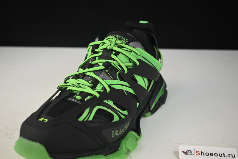 Ba*len*cia*ga track  542023 w3rl1 1035