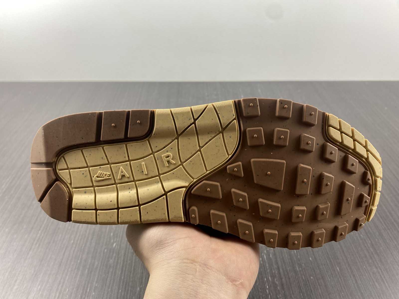 Nike Air Max 1 PRM WMNS “Best Friend” DR2553-111