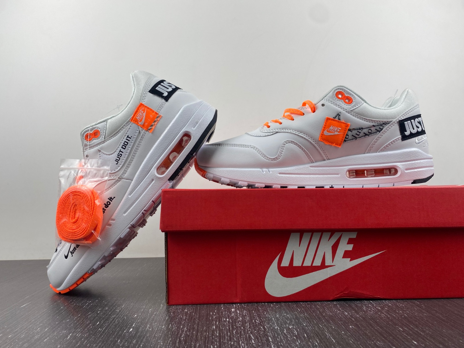Nike Air Max 1 SE Just Do It AO1021-100