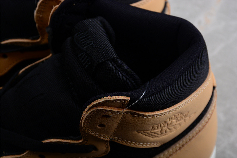 Air Jordan 1 High OG “Heirloom” 555088-202