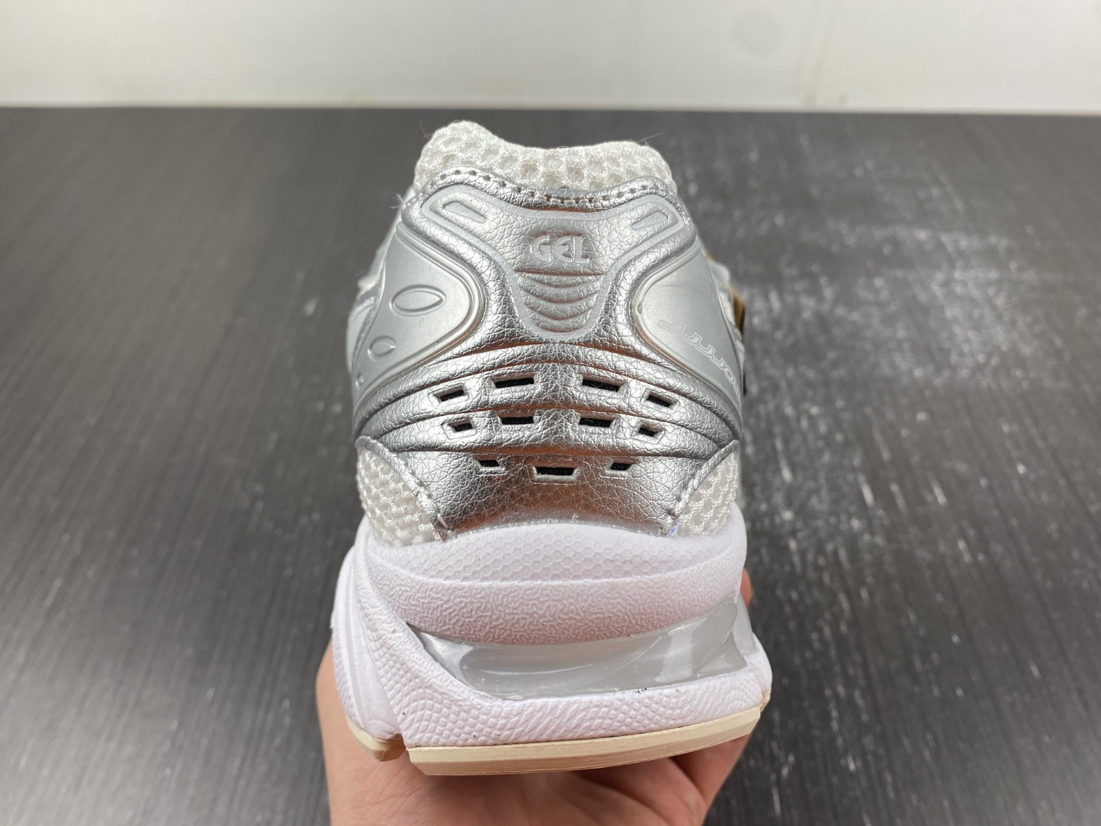 As*ic*s gel-kayano 14  1201a457-100