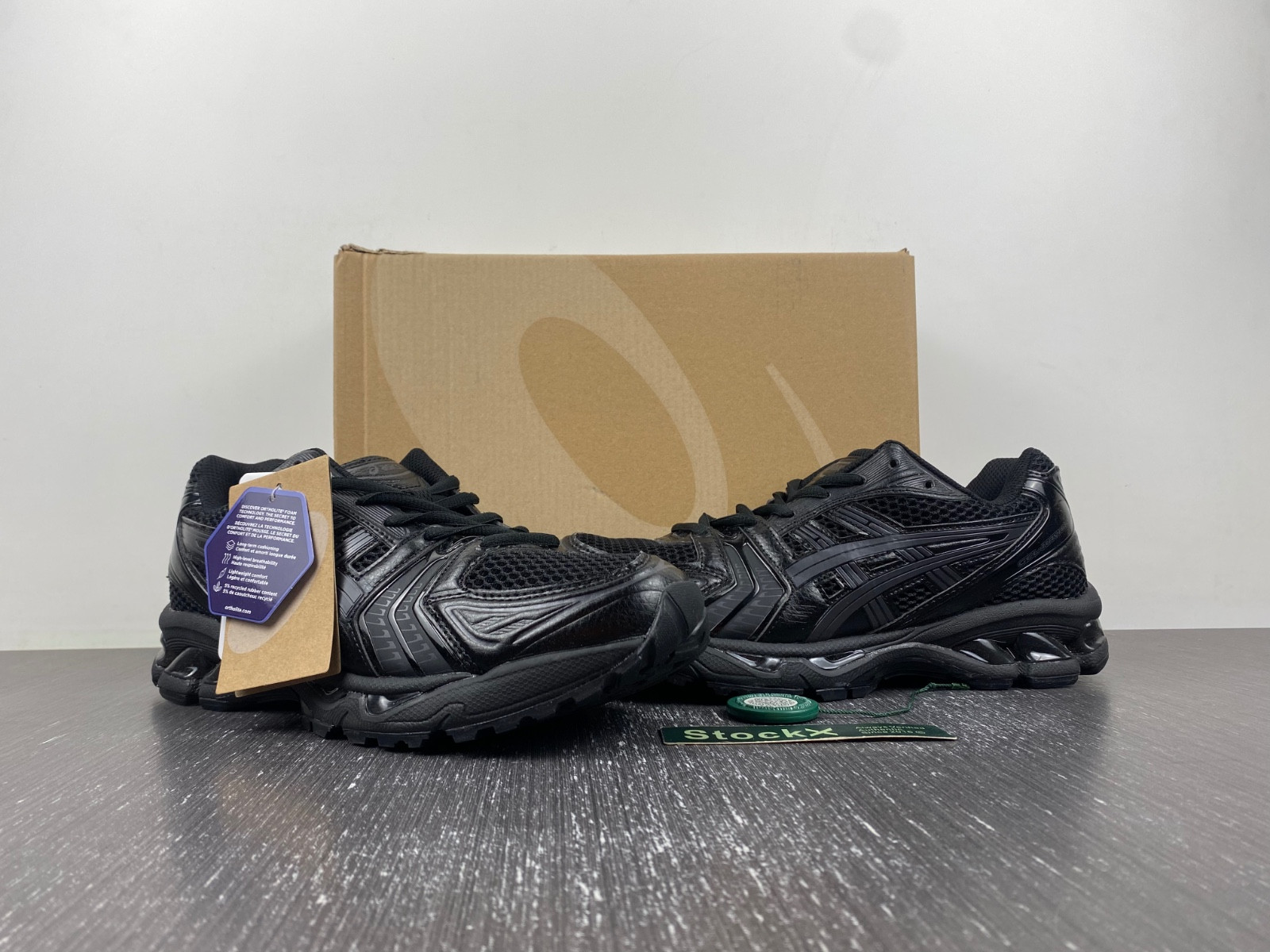 As*ic*s gel-kayano 14  1201a019-001