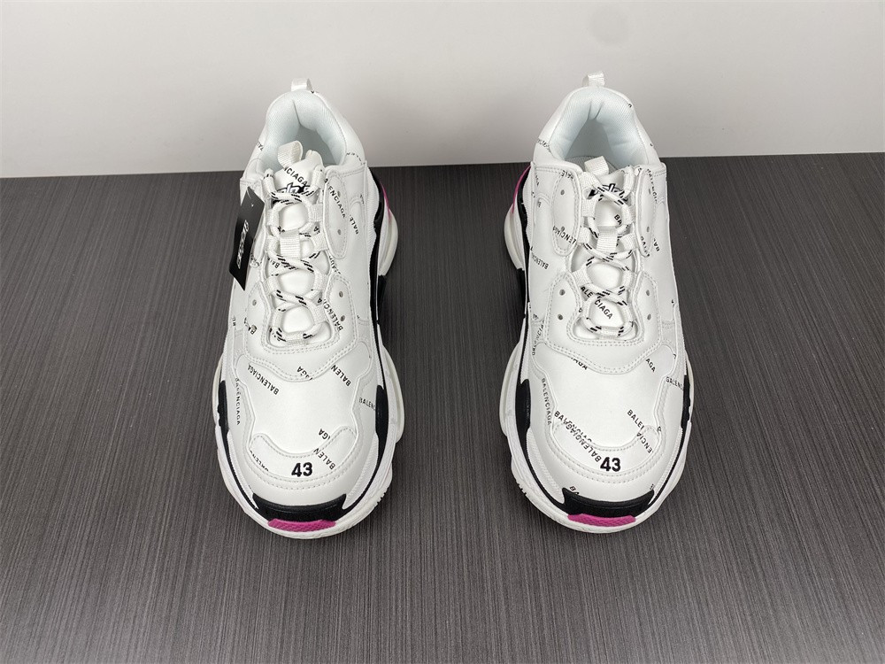 BLCG Triple S 524039-W2FA4-9155