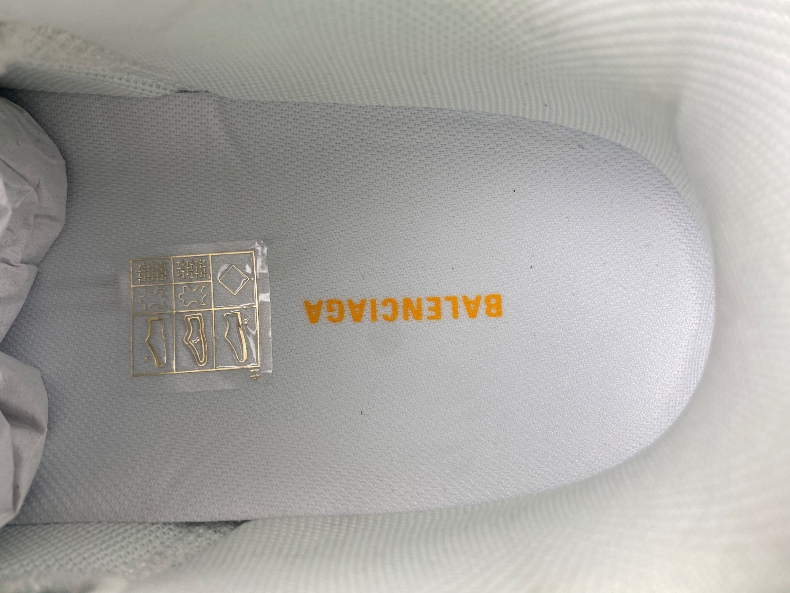 Ba*len*cia*ga  785756 w2mv1 1073