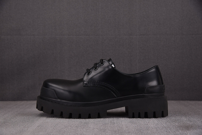 Ba*len*cia*ga hummer