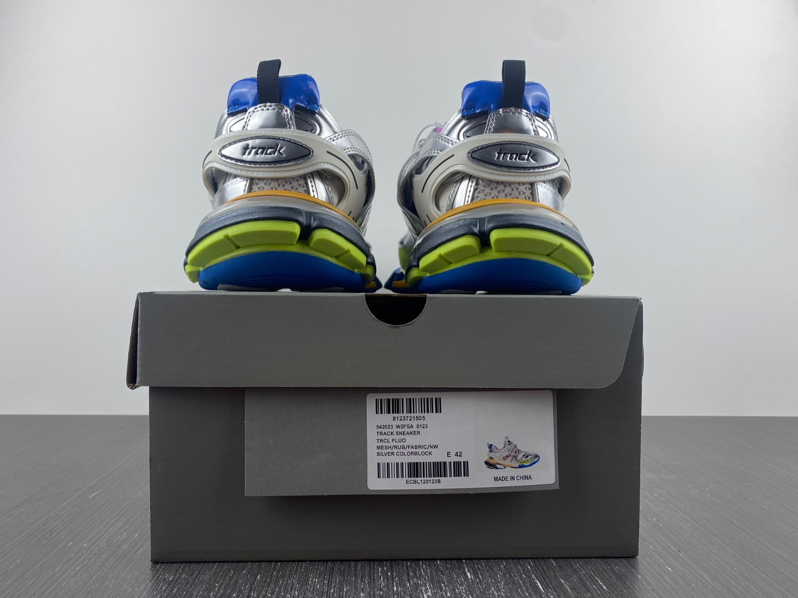 Ba*len*cia*ga track  542023 w2f5a b123