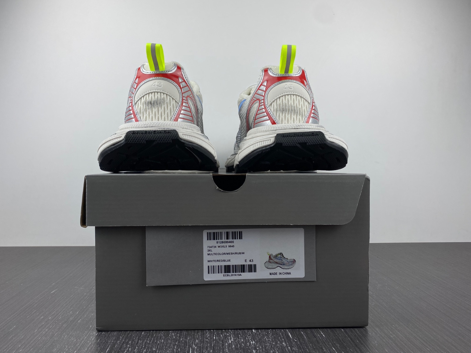 Ba*len*cia*ga 3xl  734733 w3xl5 9645