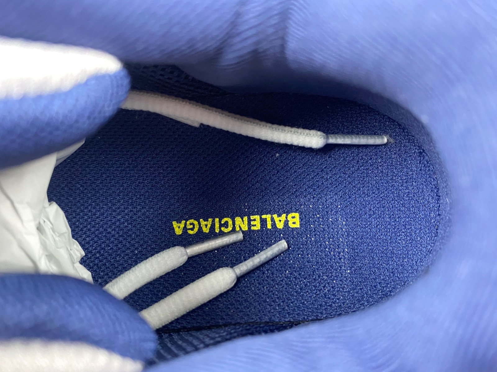 Ba*len*cia*ga track  542436 w3ac4 9471