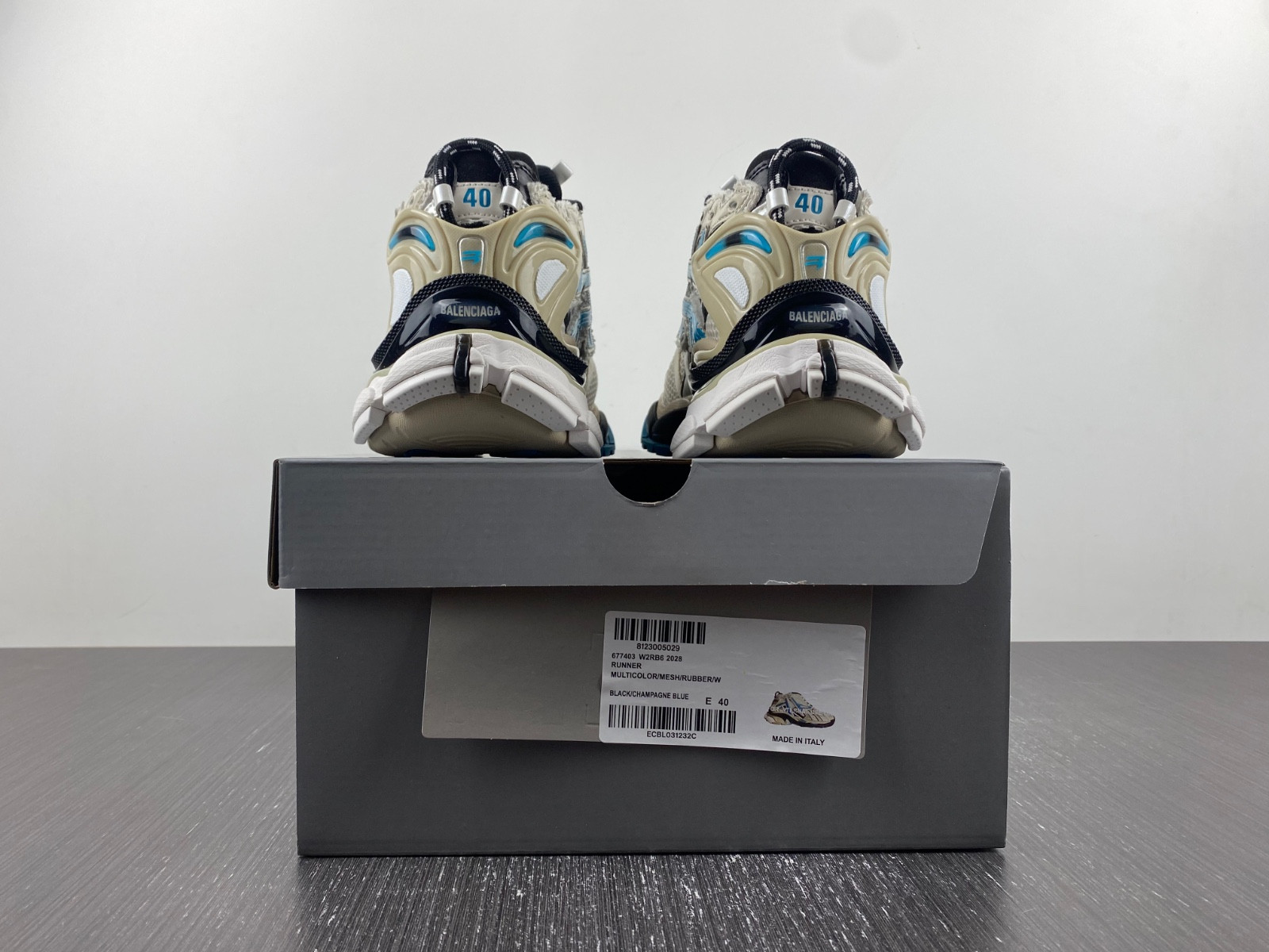 Ba*len*cia*ga runner 677403 w2rb6 2028