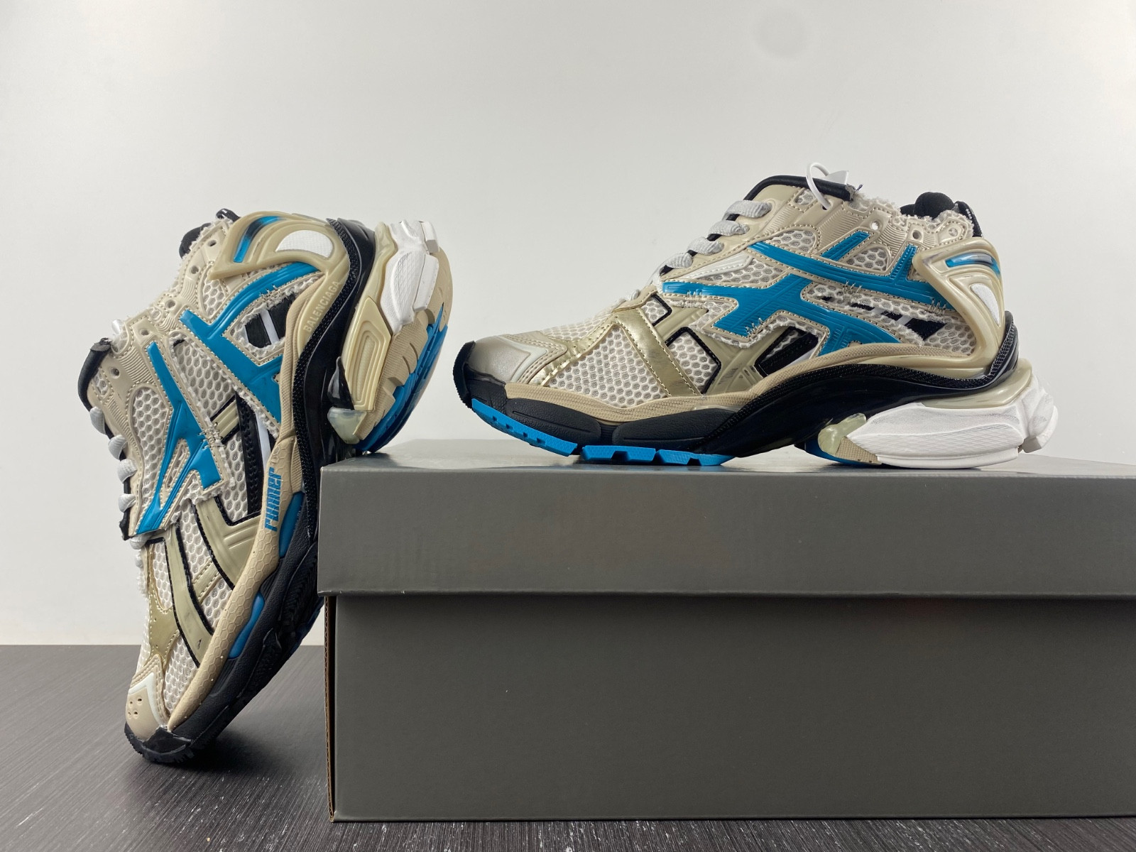 Ba*len*cia*ga runner 677402 w5rh6 0312