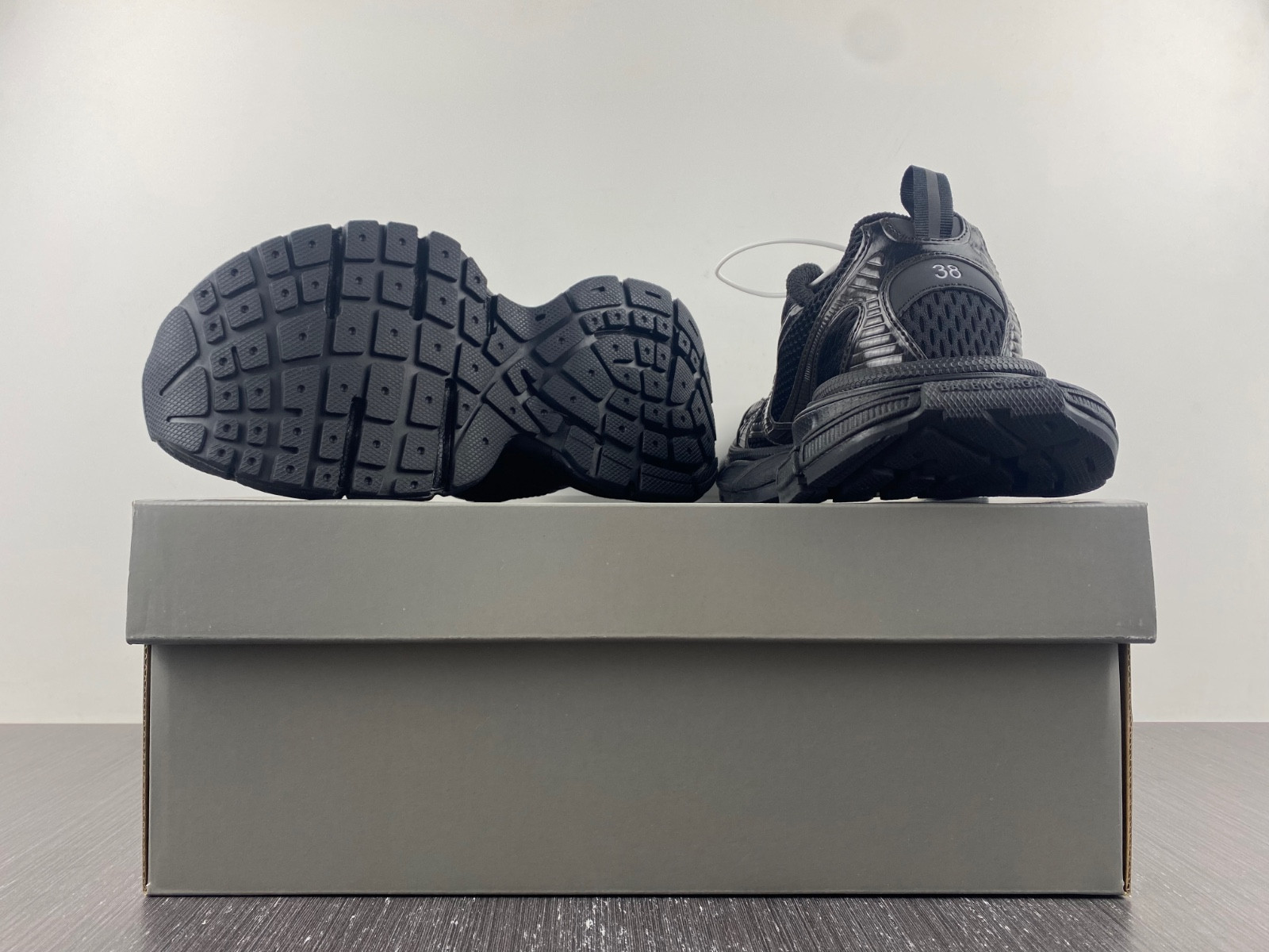 Ba*len*cia*ga 3xl  542228 w2rc6 0203