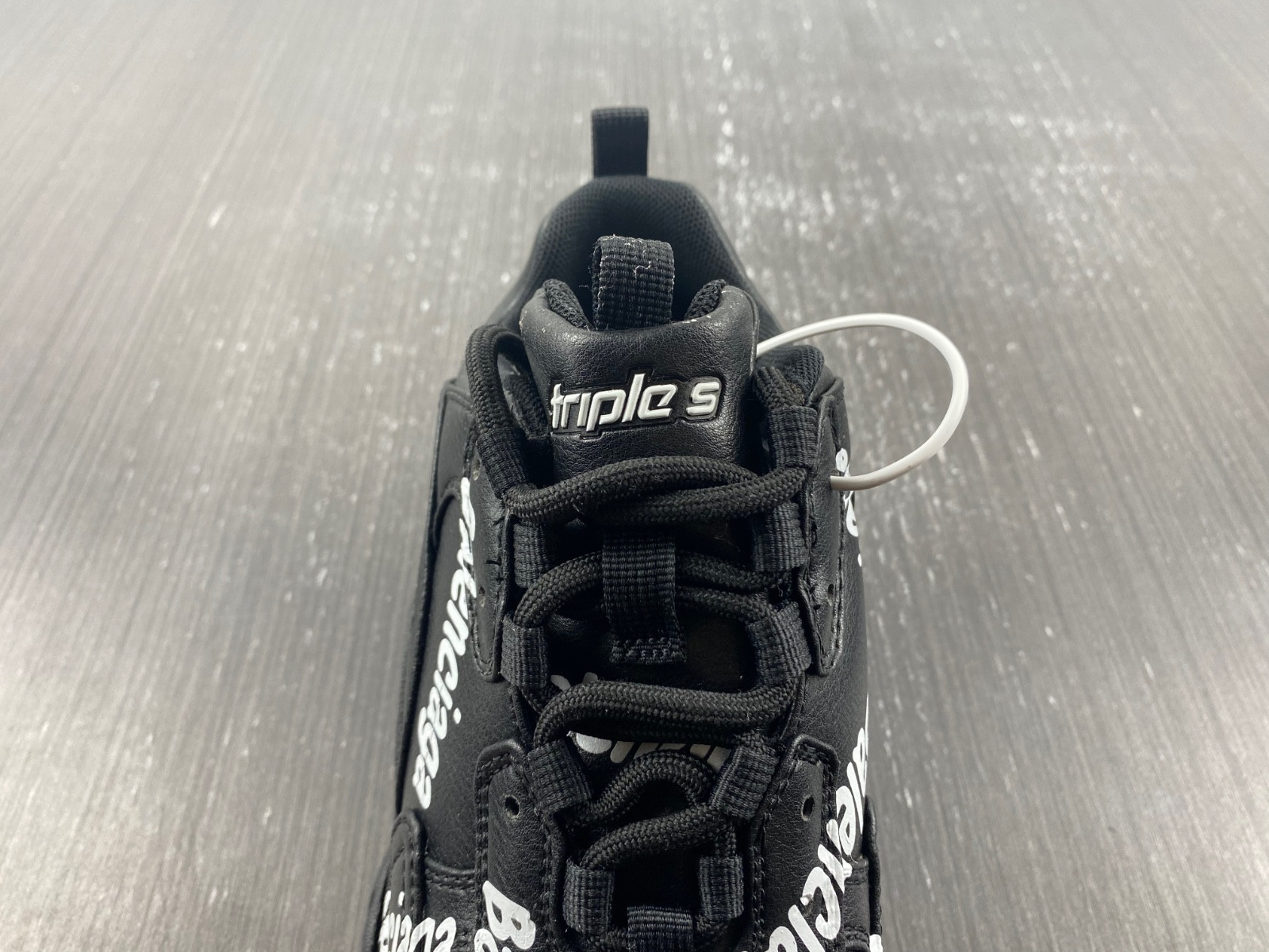 Ba*len*cia*ga triple s 524039 w2fn3 9025