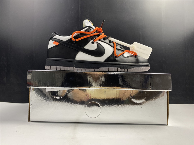 OF x Nike Dunk Low CT0856 -001