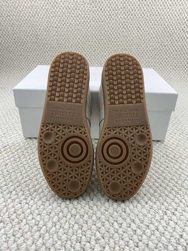 ma*s*n Ma*i*la sneakers