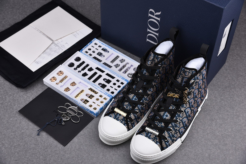 DR B23 High Top Sneaker