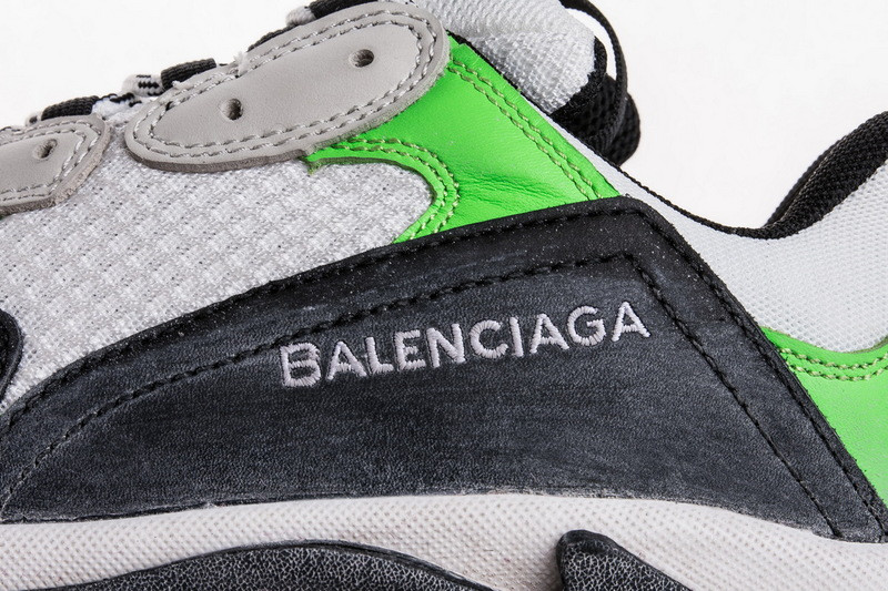 BLCG TRIPLE S 483513-W06E1