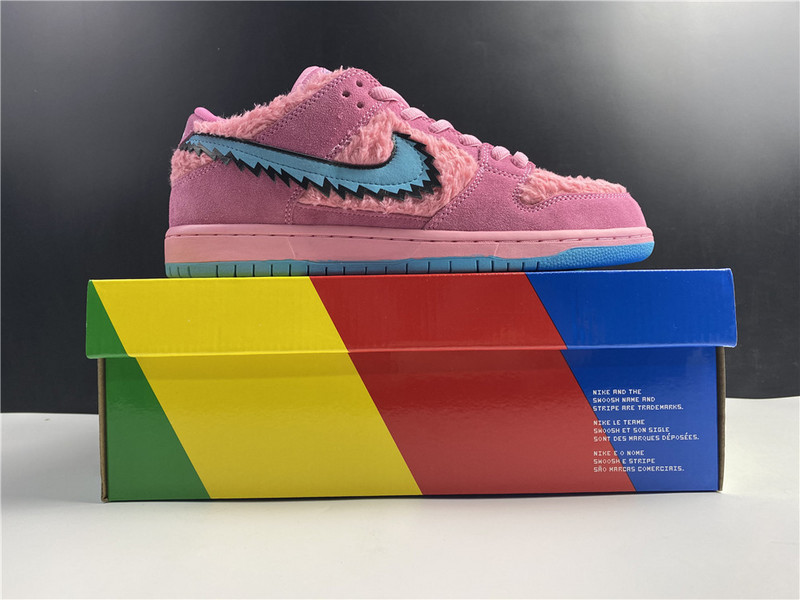 Grateful Dead x Nike SB Dunk Low 